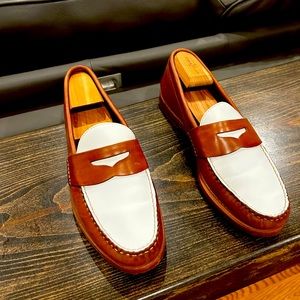 A beautiful pairs 2 tone loafers made in Maine.